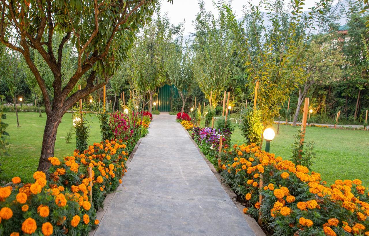 The Orchard Retreat & Spa Srinagar  Exterior photo