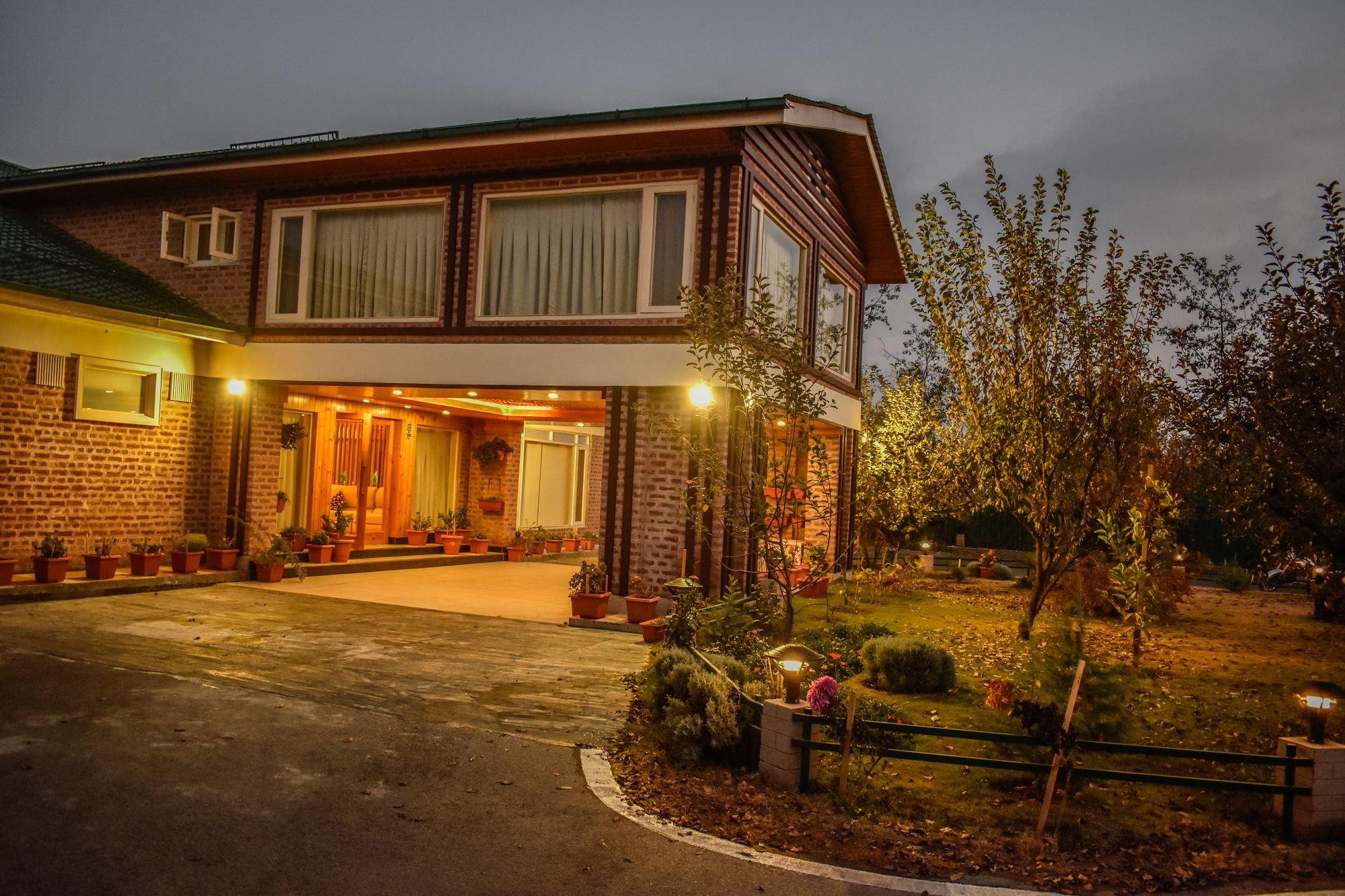 The Orchard Retreat & Spa Srinagar  Exterior photo