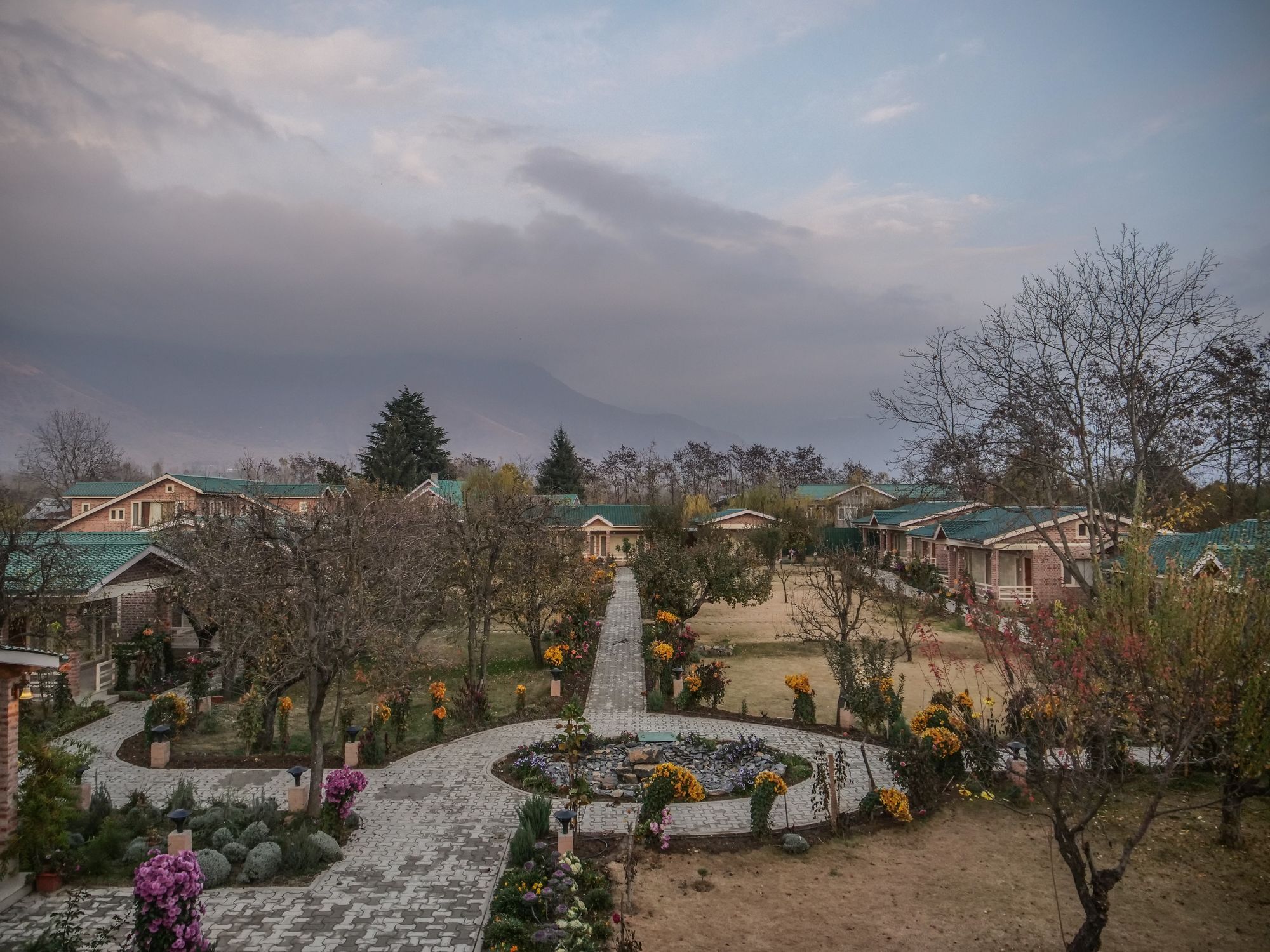 The Orchard Retreat & Spa Srinagar  Exterior photo