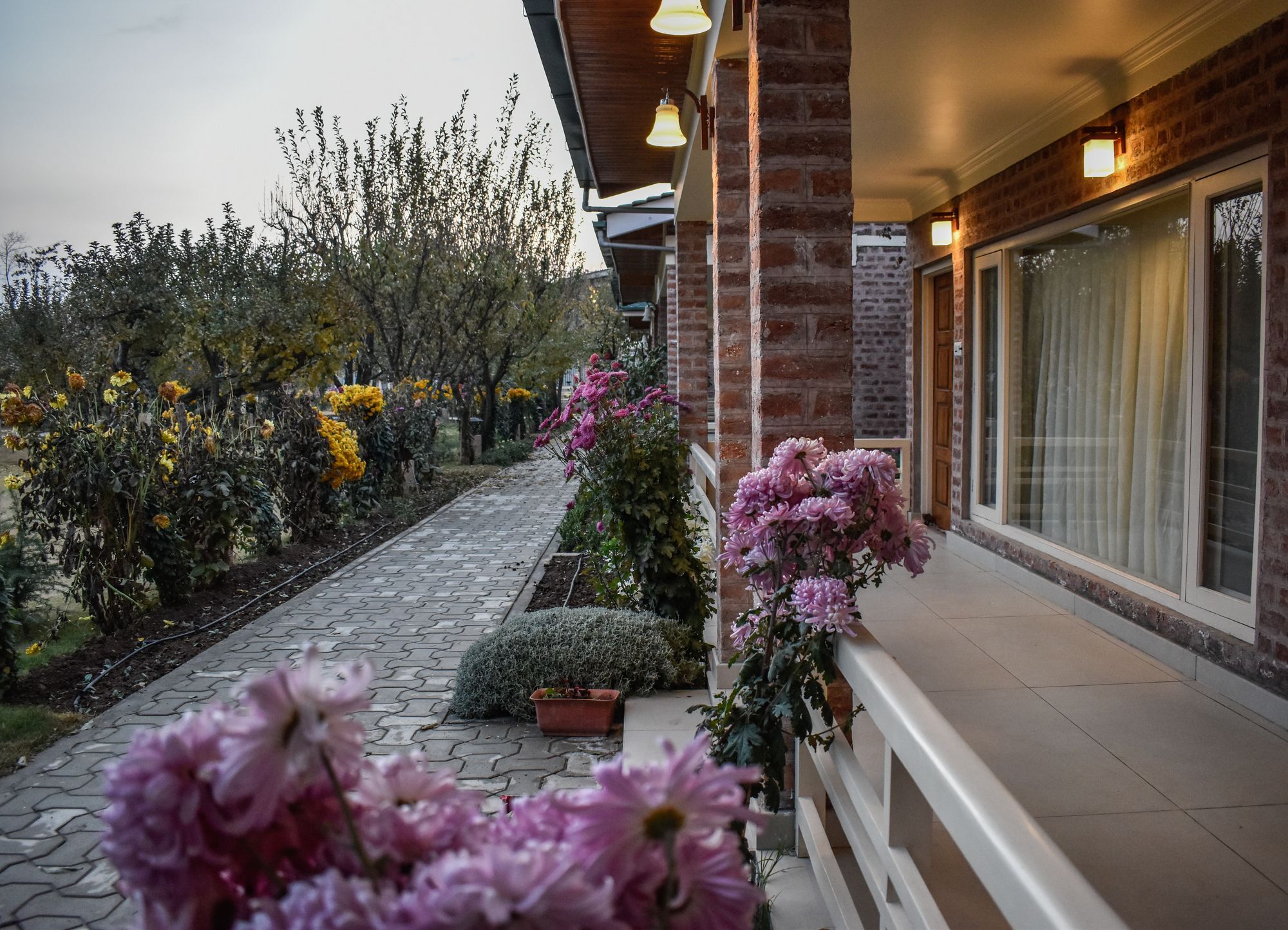 The Orchard Retreat & Spa Srinagar  Exterior photo